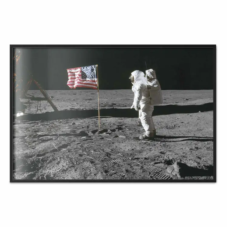 Toujours les premiers - homme sur lune avec drapeau américain