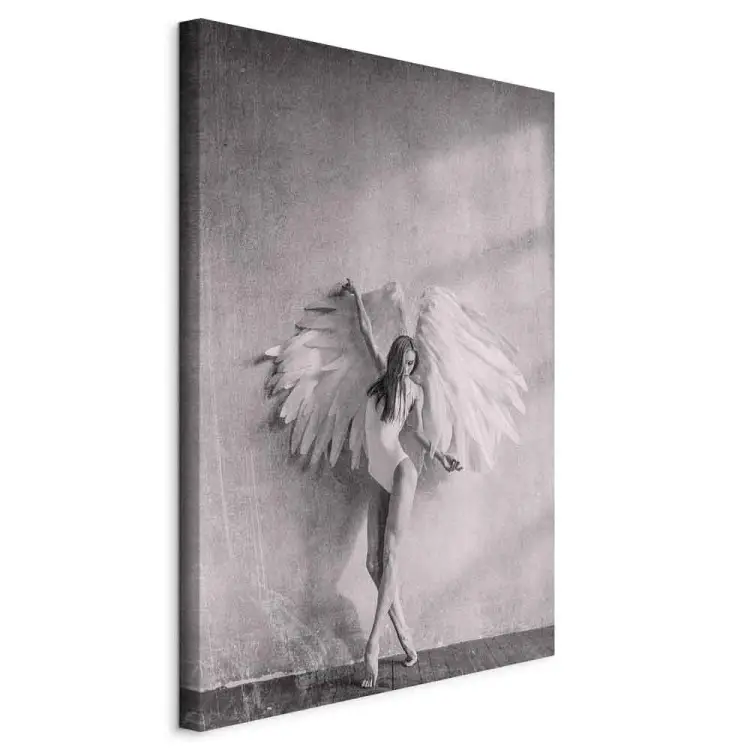 Envouté vertical - femme noir et blanc avec ailes