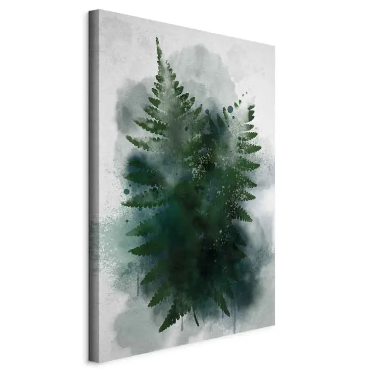 Fougère dans le brouillard - des feuilles dans le brouillard