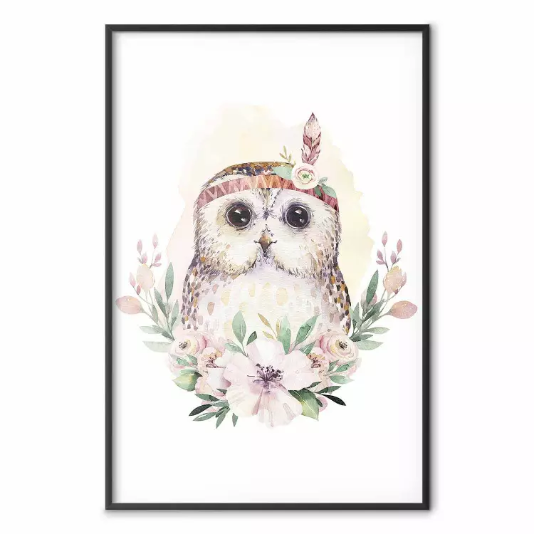 Hibou indien - portrait d'un animal charmant orné de fleurs