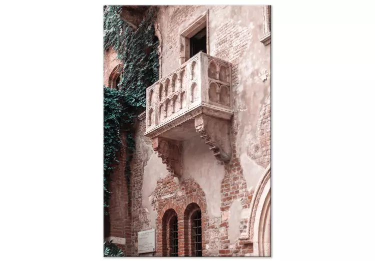 Balcon en briques - une photo avec l'architecture italienne