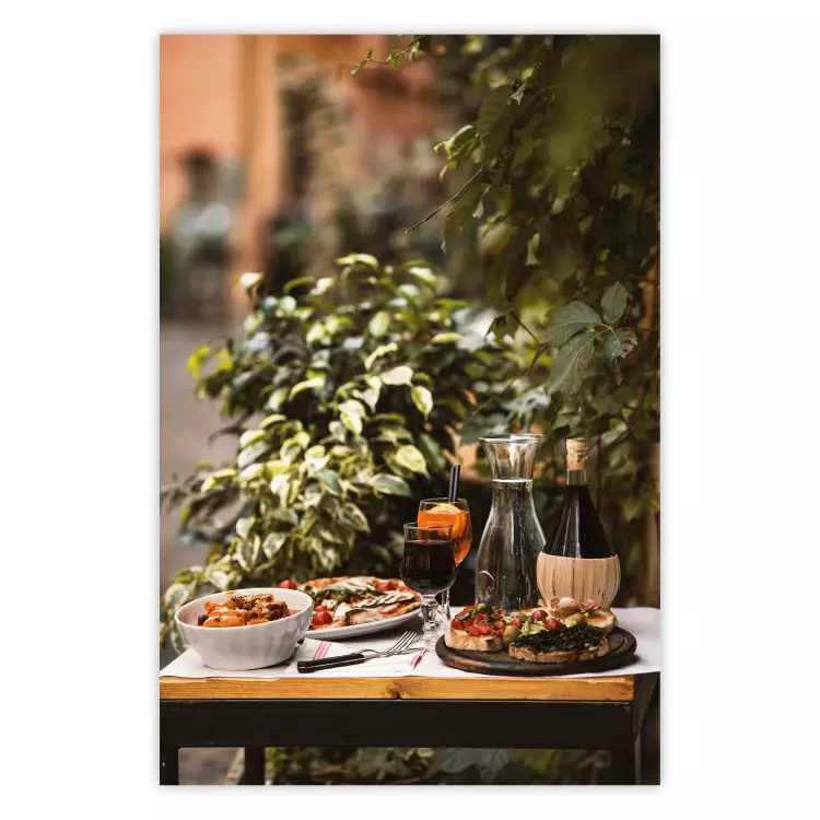 Soirée italienne - table dressée avec plats et vin