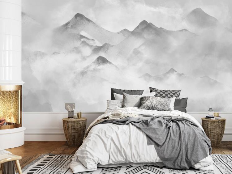 Papier peint Face hivernale des montagnes - un paysage dans les tons de gris