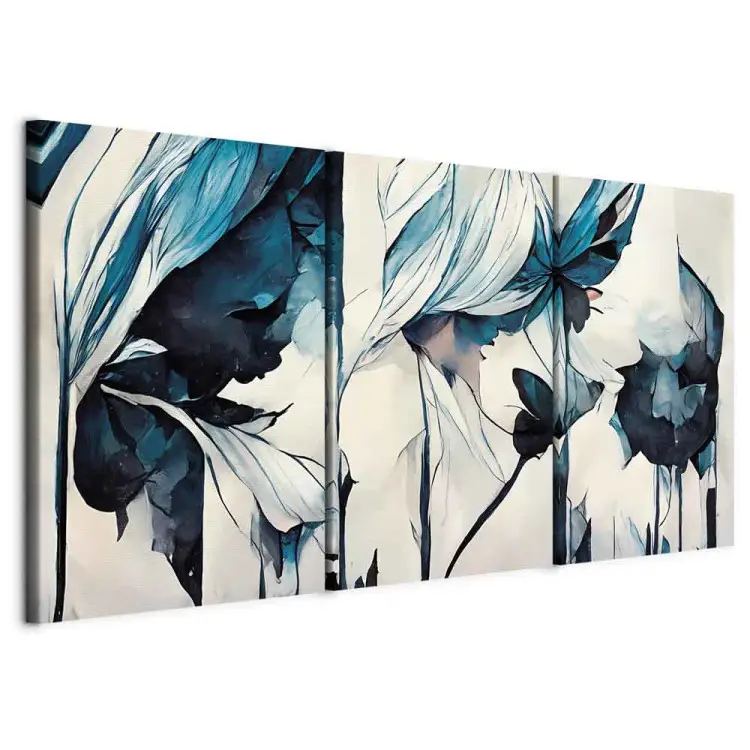 Fleurs abstraites - composition dans des tons de bleu sur fond clair