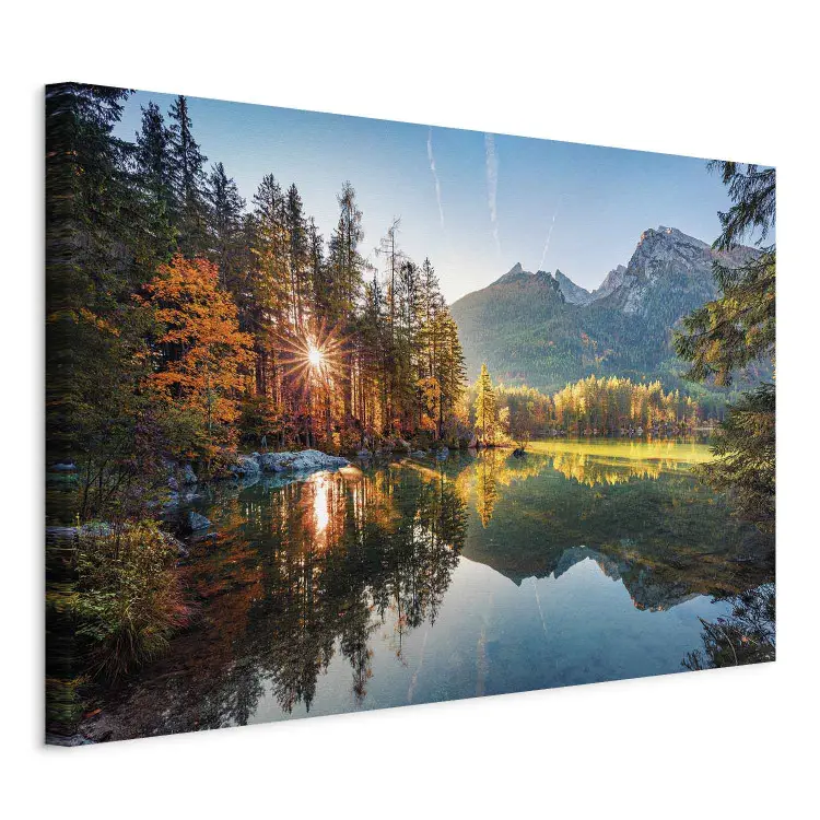 Rayons d'Automne - soleil traversant la forêt et les montagnes