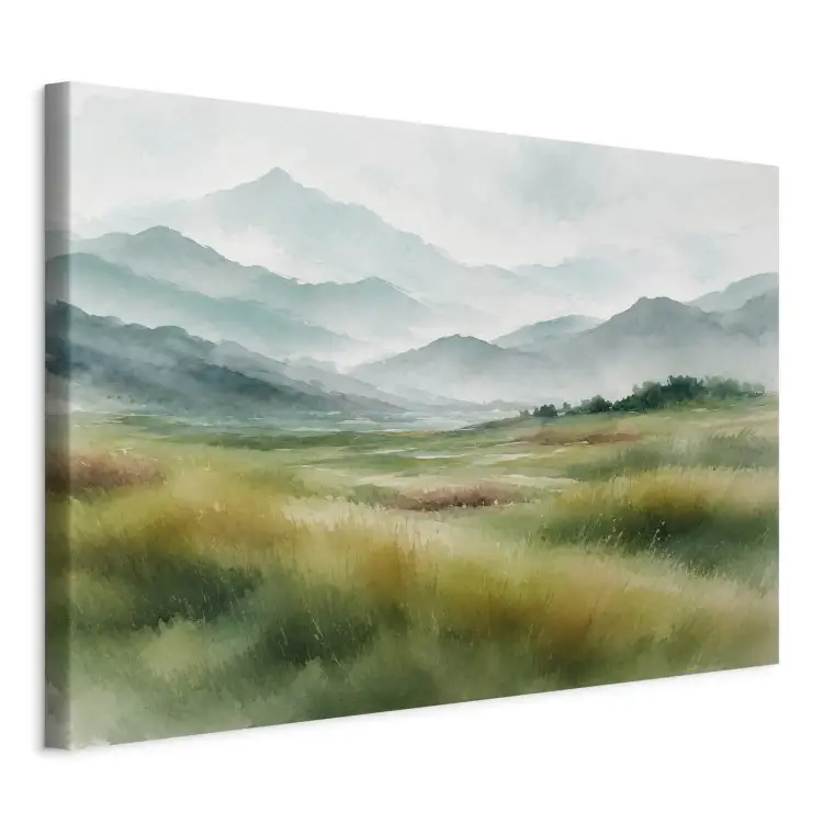Montagnes à l'aquarelle - un paysage brumeux avec une vaste prairie verte